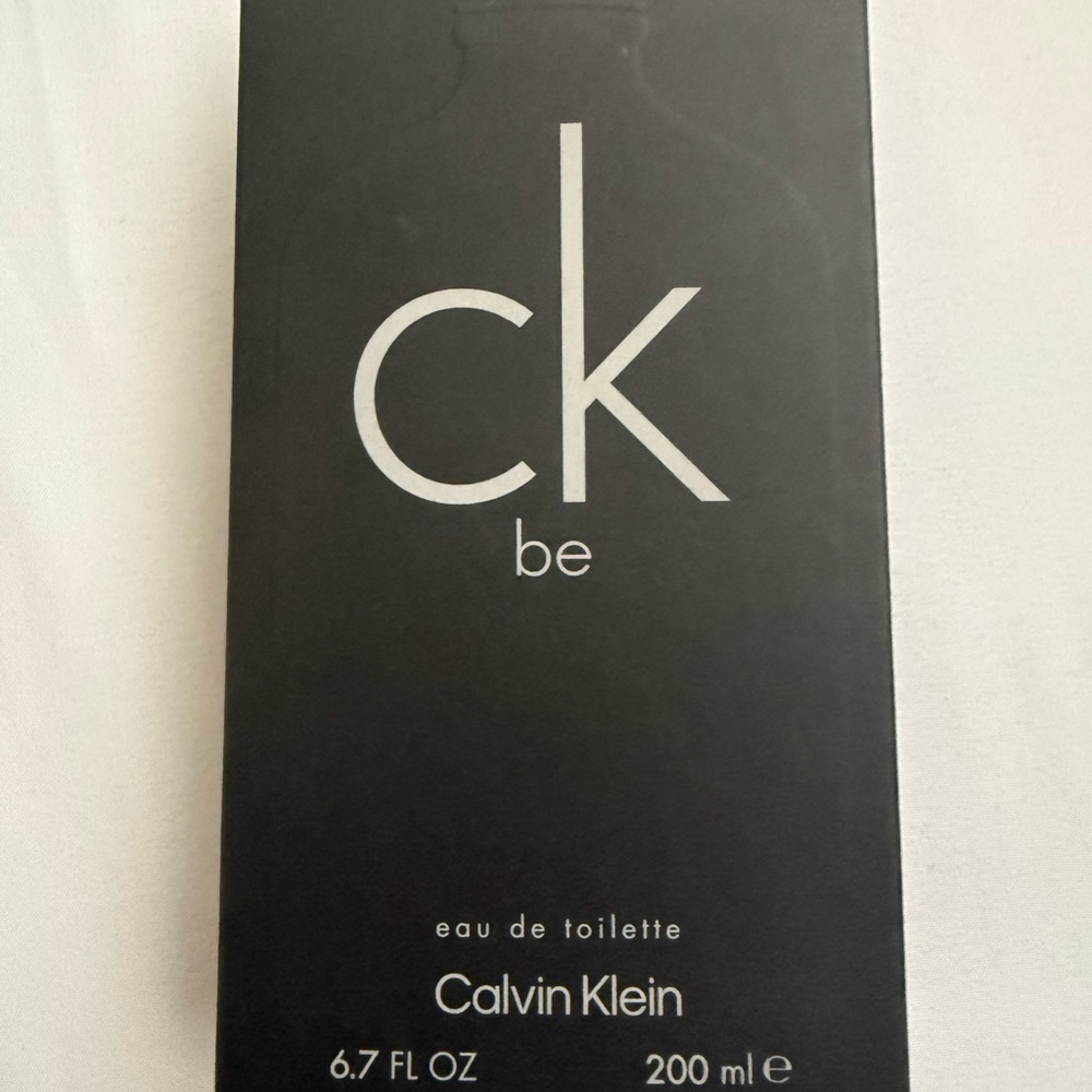 Calvin Klein CK Be Eau de Toilette - Black and White